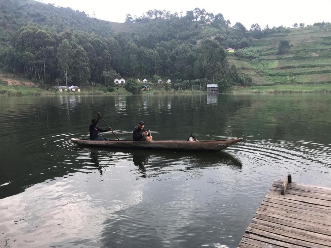 Om Hostel Bunyonyi Kabale ภายนอก รูปภาพ