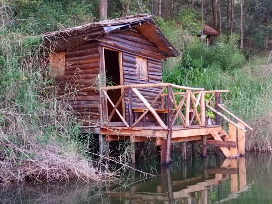 Om Hostel Bunyonyi Kabale ภายนอก รูปภาพ
