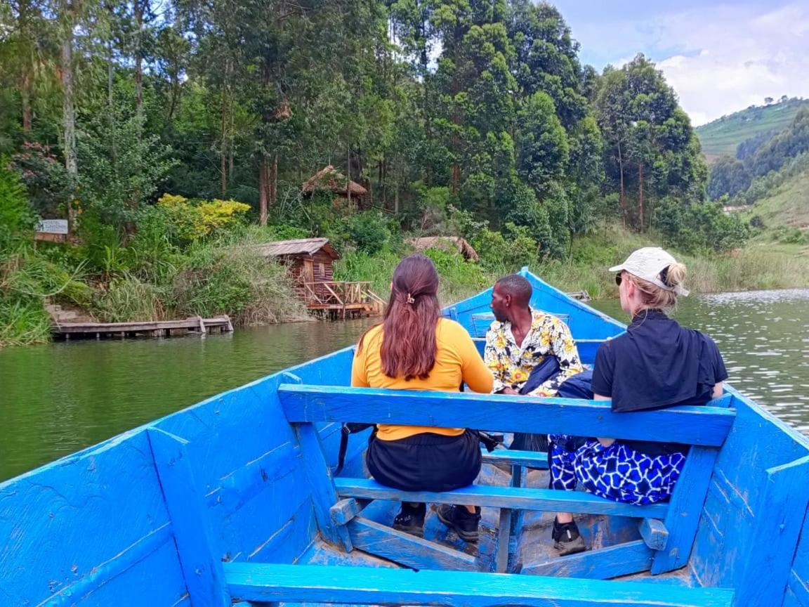 Om Hostel Bunyonyi Kabale ภายนอก รูปภาพ