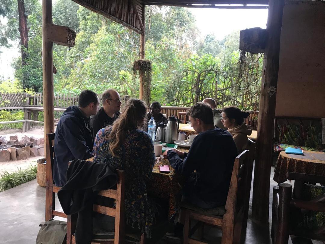 Om Hostel Bunyonyi Kabale ภายนอก รูปภาพ