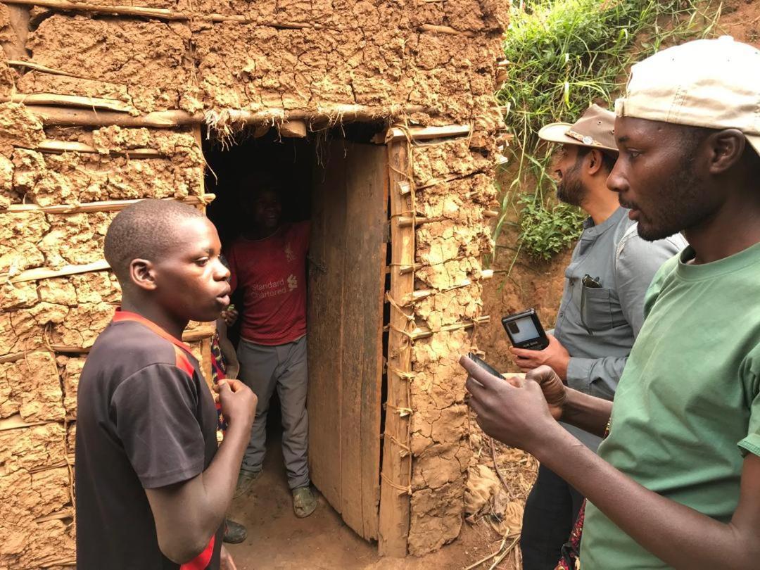 Om Hostel Bunyonyi Kabale ภายนอก รูปภาพ