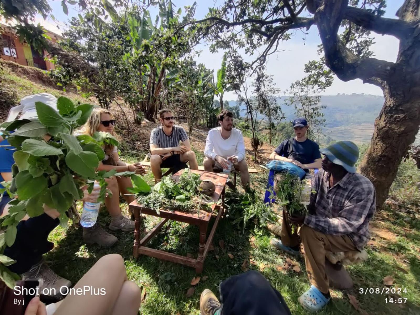 Om Hostel Bunyonyi Kabale ภายนอก รูปภาพ