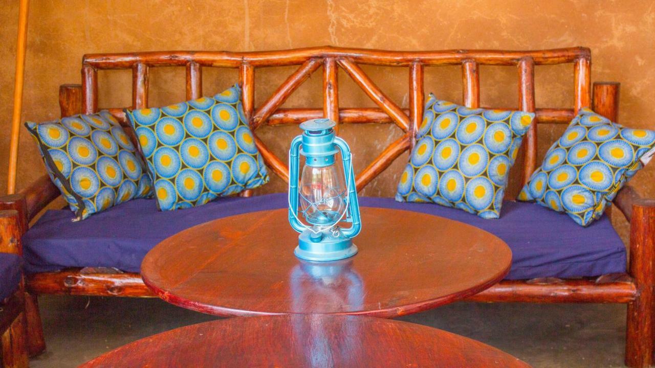 Om Hostel Bunyonyi Kabale ภายนอก รูปภาพ