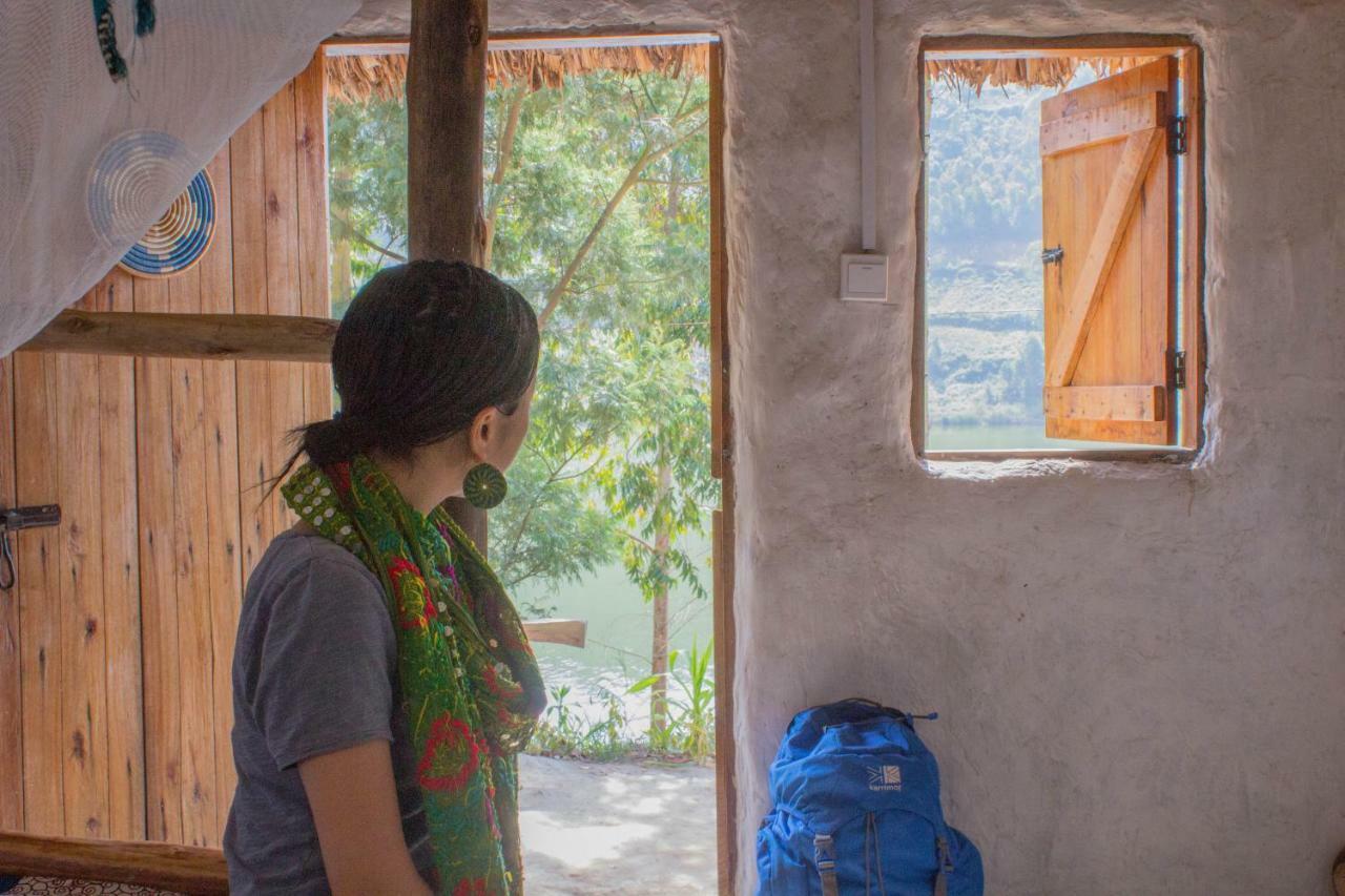 Om Hostel Bunyonyi Kabale ภายนอก รูปภาพ